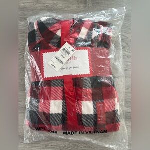 New Macy’s hooded one piece plaid PJ set women’s size large